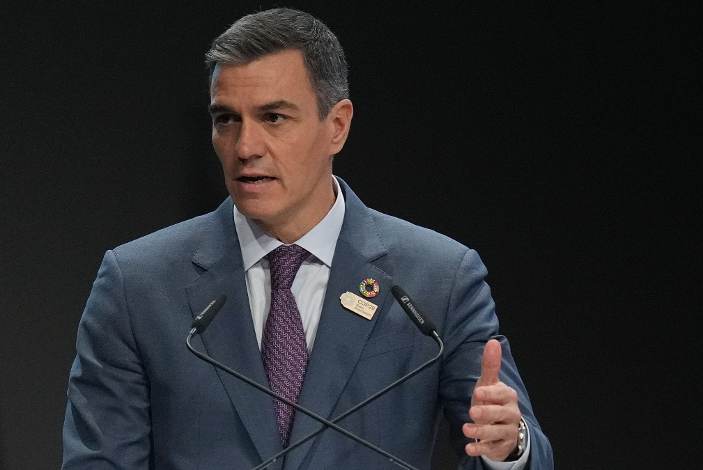 西班牙首相佩德罗·桑切斯在联合国发表了措辞激烈的声明：

“当这两个国家中任何一