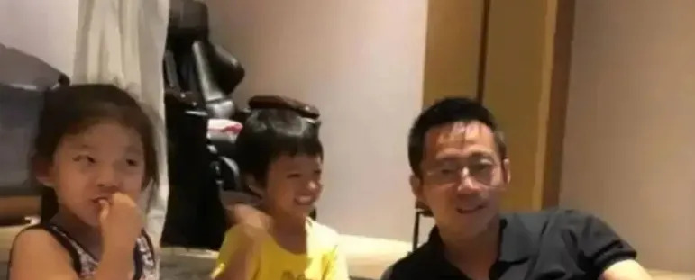 汪小菲儿子直播爆料趣事











我的天哪！你们能想象吗？汪小菲的儿