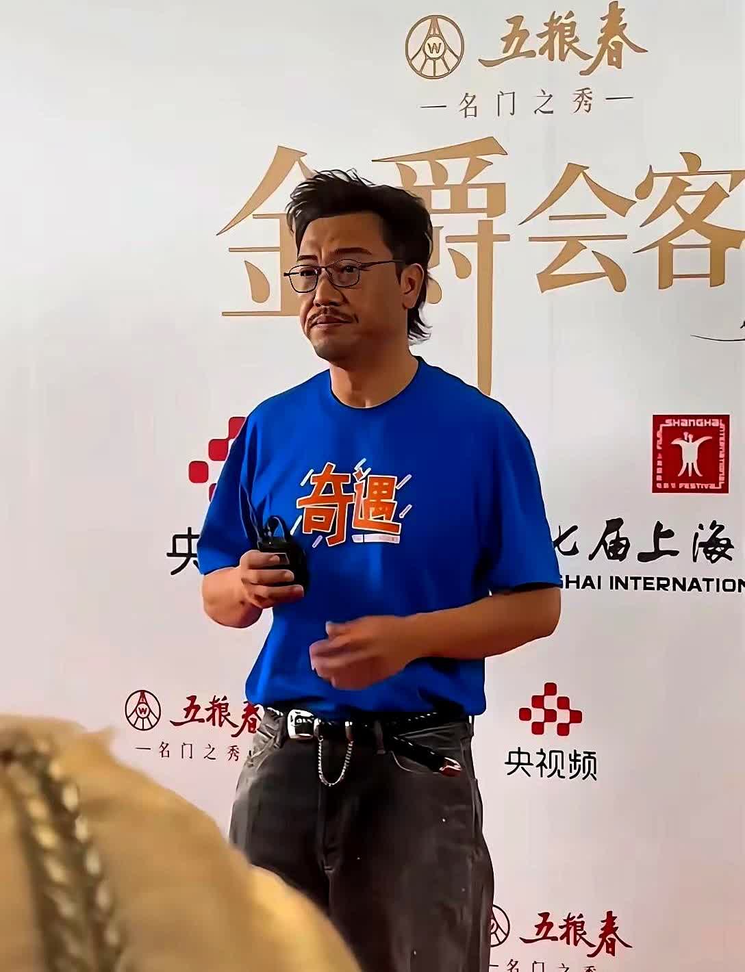 贾冰45天瘦45斤，非常有毅力！

这效果谁看了不说一句狠人啊！

45