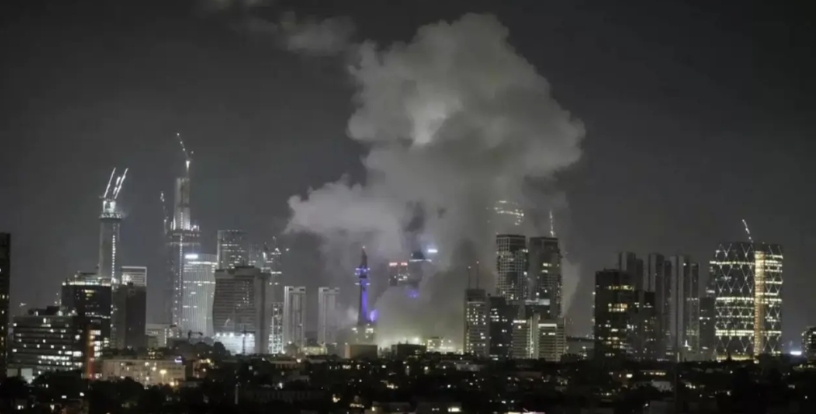 最新消息，伊朗军队发射的2枚导弹击中以色列国防部大楼！

不过，这个时候你打一座