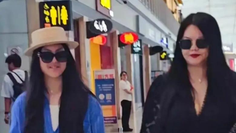 母女单独旅行成常态：李湘王诗龄今年第三次出国同游