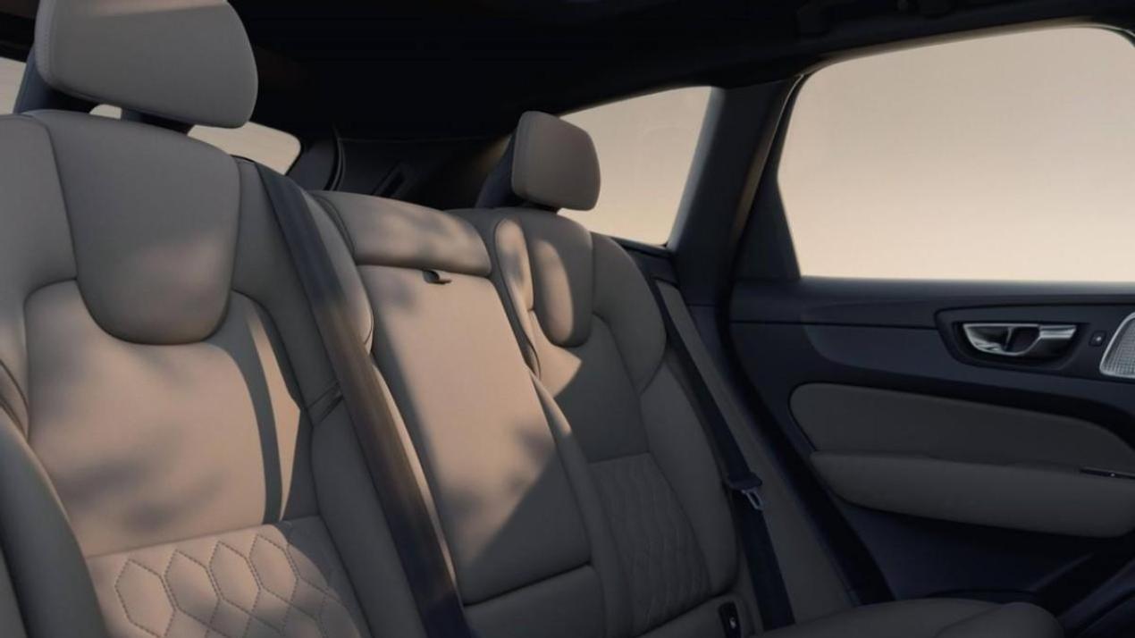 2026款沃尔沃XC60，正品B&amp;amp;W音响，英特尔芯片换高通骁龙