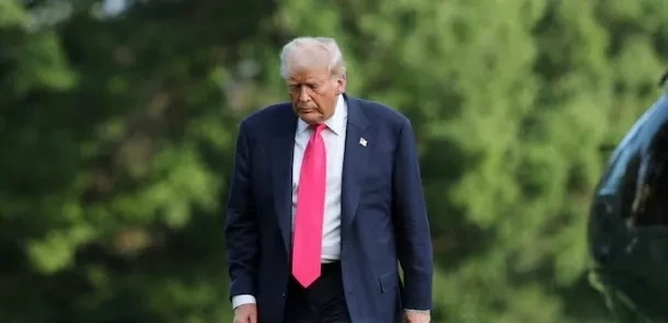 以色列日前突然轰炸了叙利亚，白宫说，这让美国总统特朗普十分意外。



以色列国