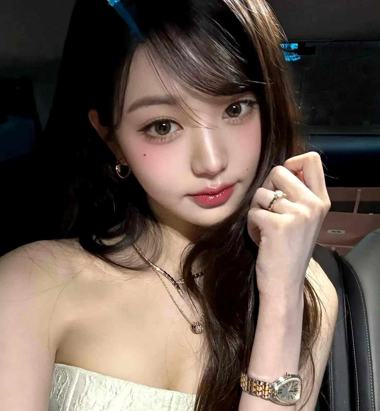 #张元英 宝格丽# 非粉也被美到失语！增肌后健康元气感拉满，状态直接开了“美颜滤