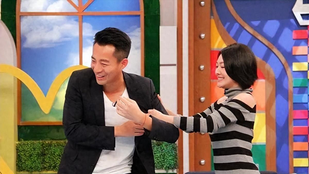 小S是有多讨厌汪小菲，连带着汪小菲的两个孩子她也不喜欢