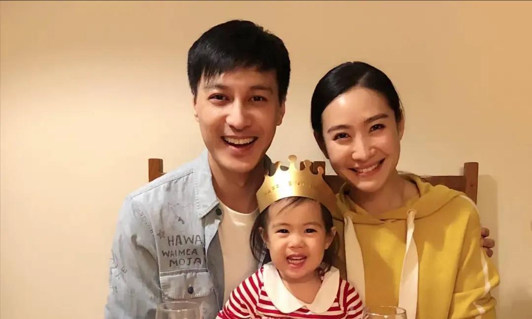 陶昕然的老公何建泽发声了，他解释了为什么没有公开离婚的事，同时也让大家更多关注下