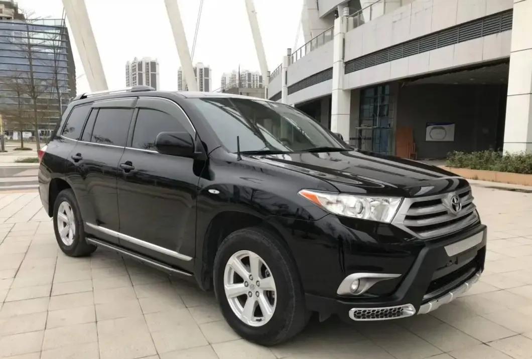 油电混动车就是脱了裤子放屁。同事要调动了，由市区到郊区当一把手。每天上下班来回差