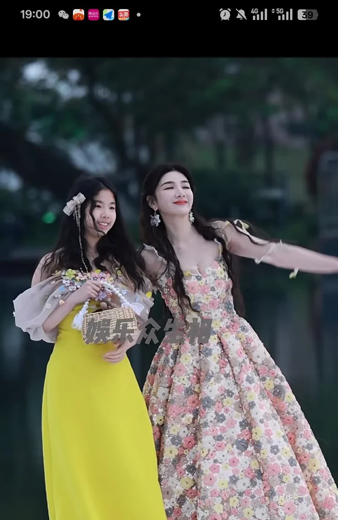 那么多年了，黄奕终于熬出头了。女儿终于长这么大了，而且相比于小时候，已经出落得亭