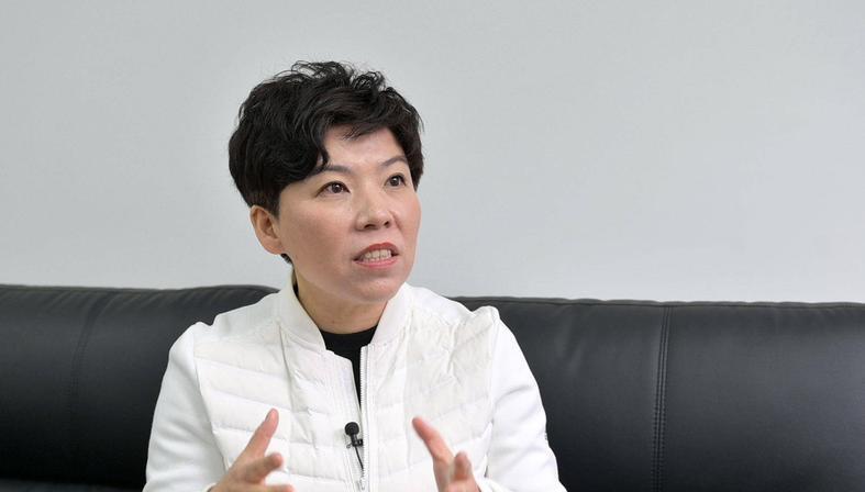 邓亚萍说，顶尖球员在关键时刻要学会“抠”分。这话好像针对林诗栋说的，迎接中国大满