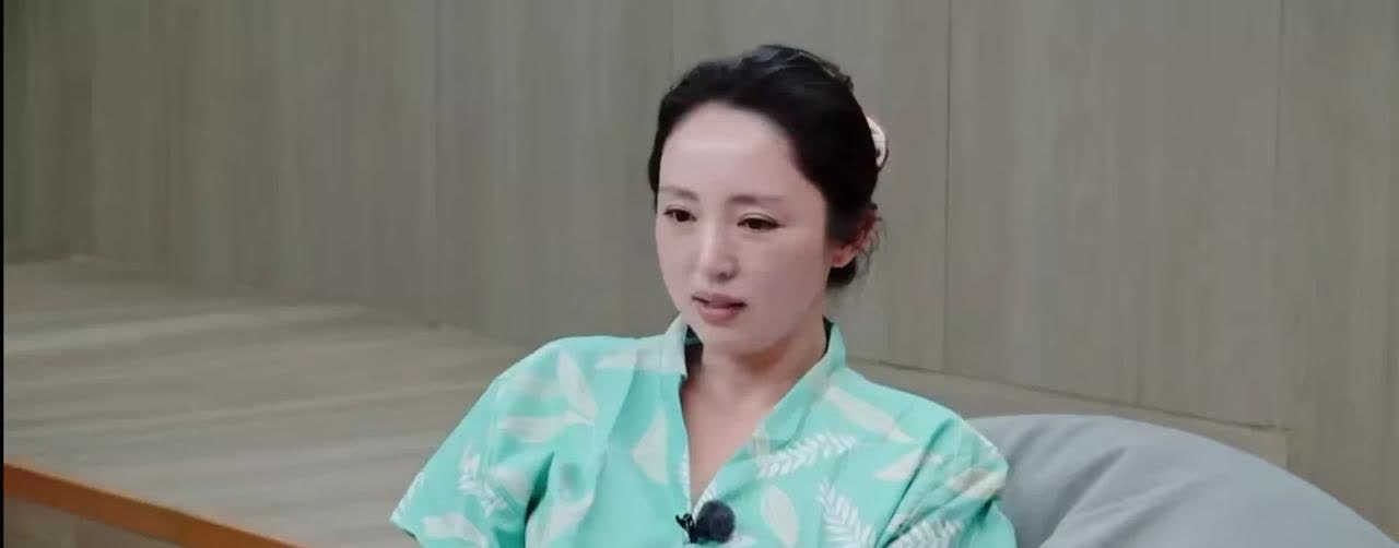 难怪张维伊一定要和董璇领证，

张维伊大学时候的“前科”被网友们扒出来了，
