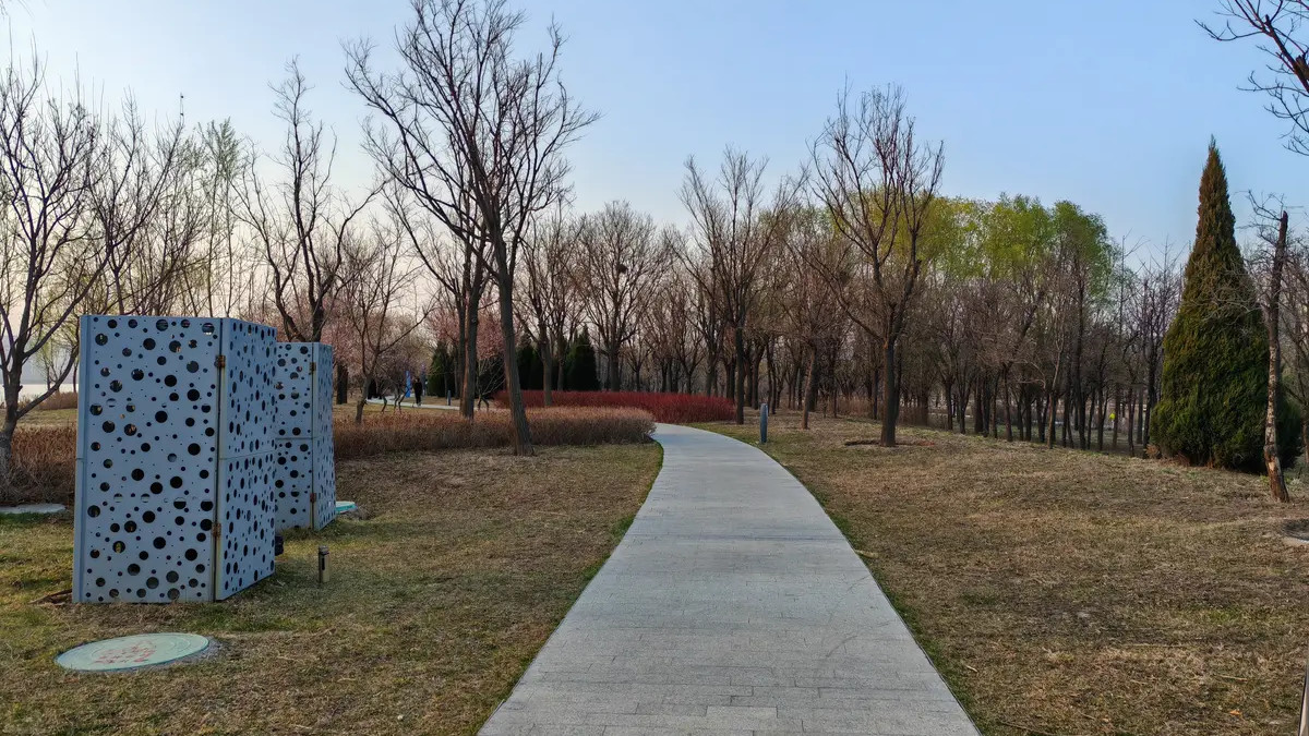 眼中无迷茫，心中无烦恼，岁月有清欢