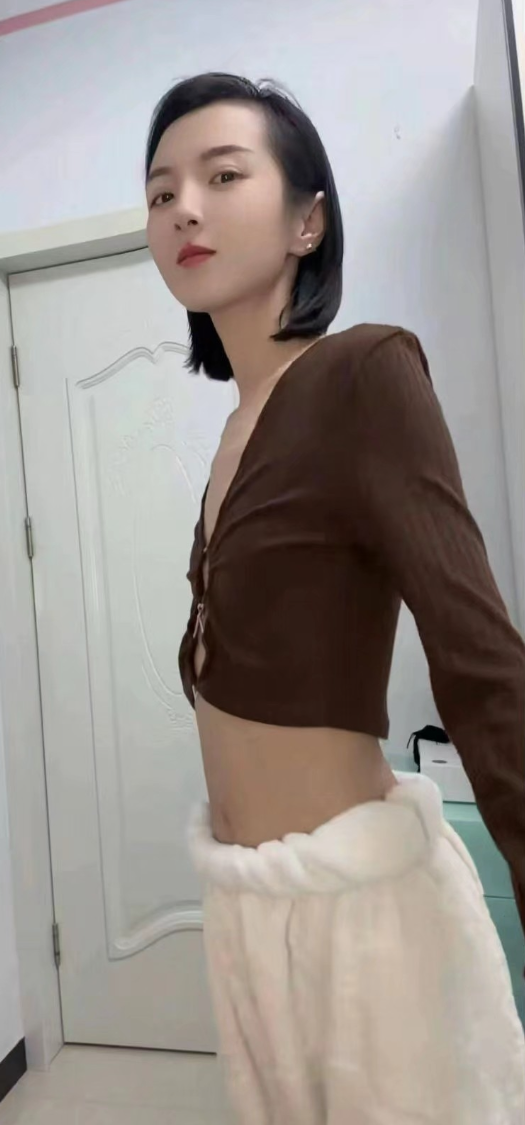 人家说我手机贴膜的泡都比这大[哭哭][哭哭][哭哭]