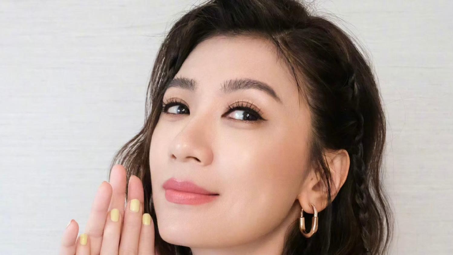 从豪门婚姻到净身出户，贾静雯经历千万索赔风波后，人生迎来崭新篇章