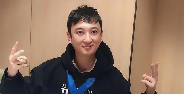 新中国十大顶级富二代，王思聪只能垫底
第十名：王思聪。思聪想必大家都很熟悉了，从