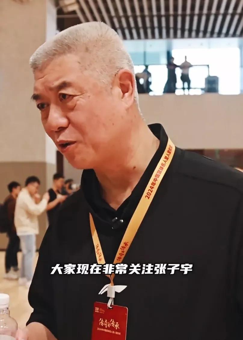 大徐是真敢说啊。
大徐这次点评真是让人无语！他说张子宇在U18亚锦赛打日本队虽然