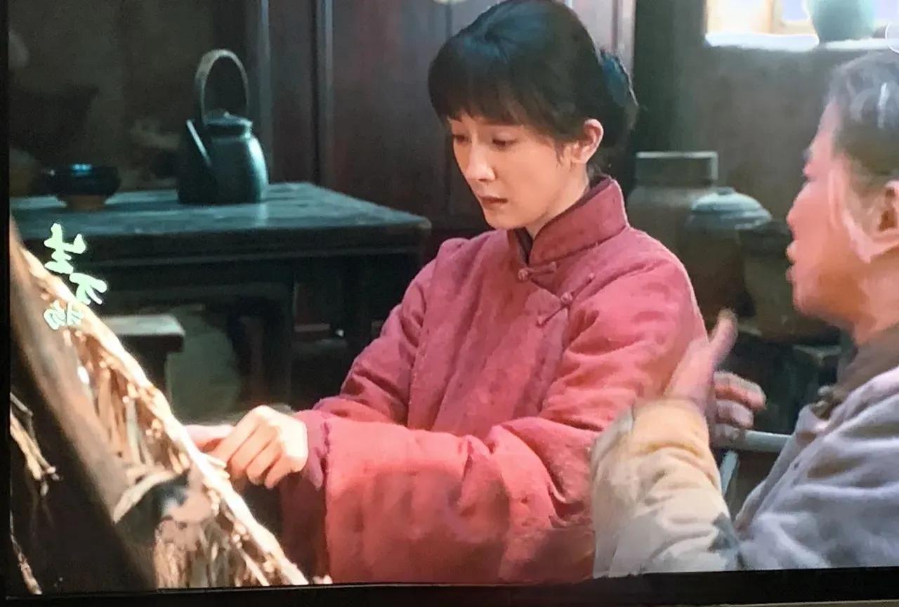 追剧《生万物》  大脚要进入“编制内”了！  因为上次在公鸡岭救了杜先生，杜先生