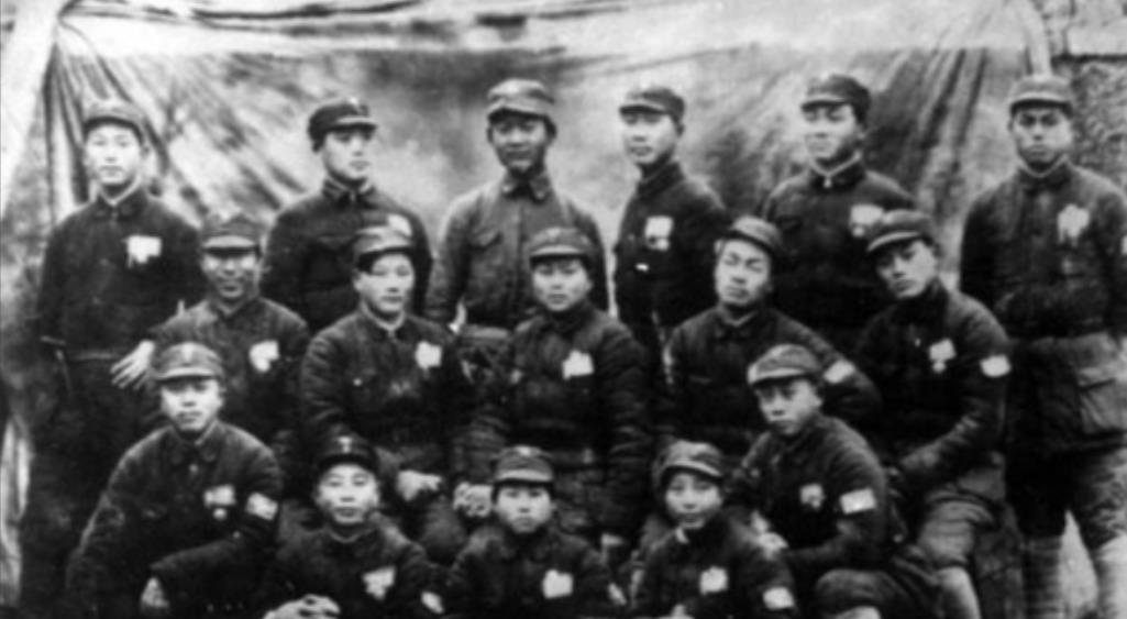 1950年，大悟县逮捕了1名伪保长甘元景，他言之凿凿称自己当过红军的师政委，为了