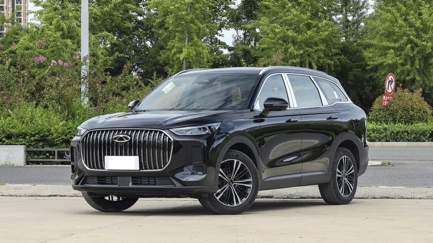 奇瑞版“公路之王”上市！13.79万起配高阶智驾辅助，搭2.0T+8AT