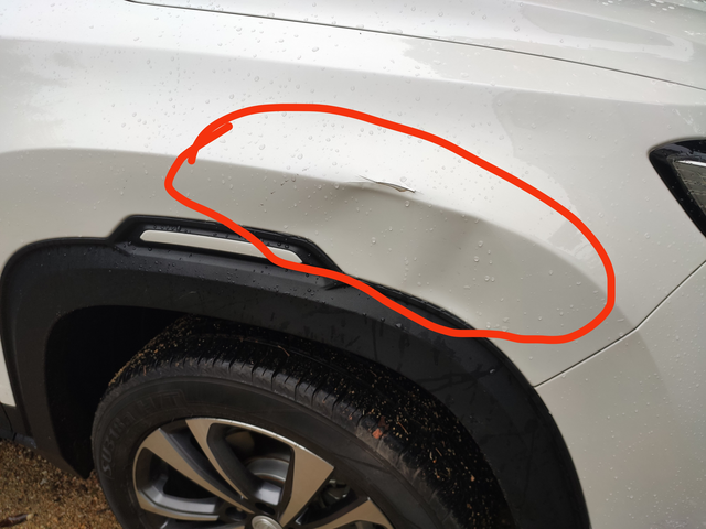 右前轮叶子板需钣金喷漆
我的车是21款CS35plus1.4T豪华(车漆是闪光冰