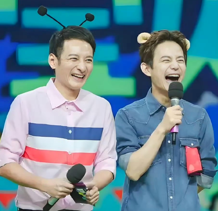 李维嘉回归湖南卫视哭了
不是因为与何炅再次合体
也不是因为又有工作了，而是因为