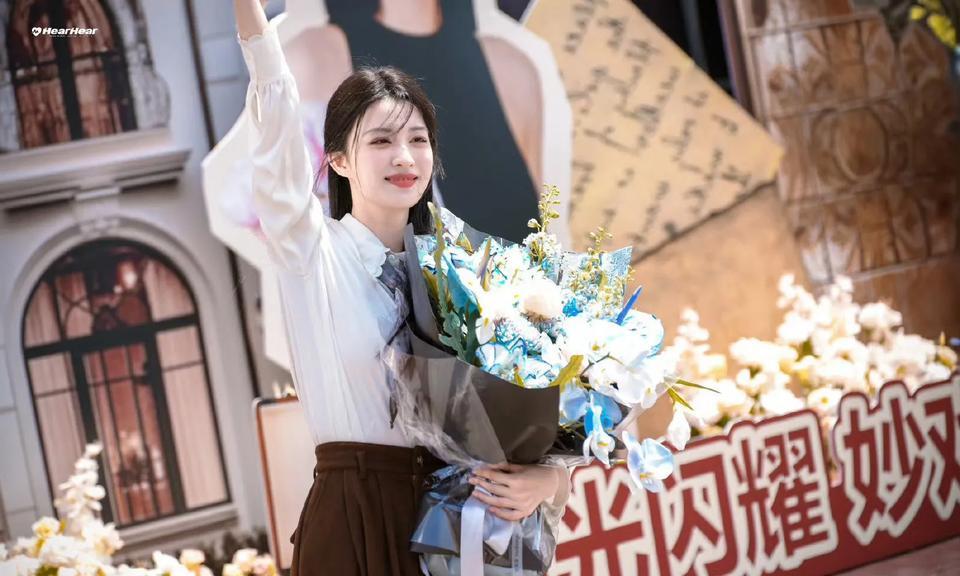 #王楚然第一部民国戏含金量#
小哭包
