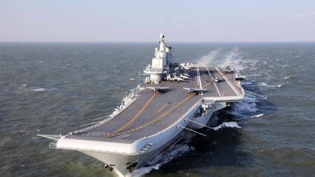 台海军演第二天，解放军主战兵器登场，美将军自认美军不如解放军