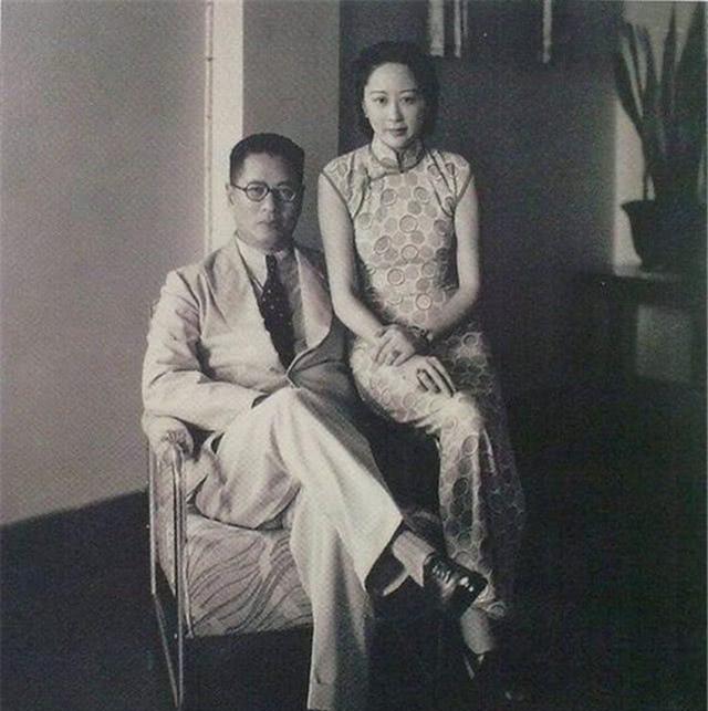 1939年，孔祥熙23岁长子，偷偷迎娶了妈妈宋霭龄40岁的牌友。得知消息，老两口