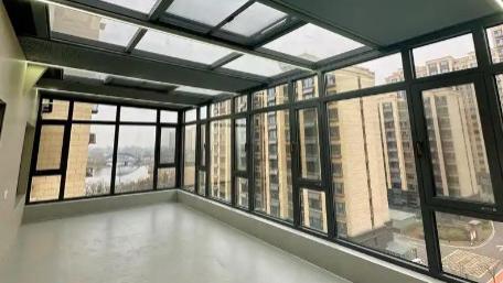 杭州顶楼藏着的治愈角落：一扇好窗，让阳光房成为四季小确幸