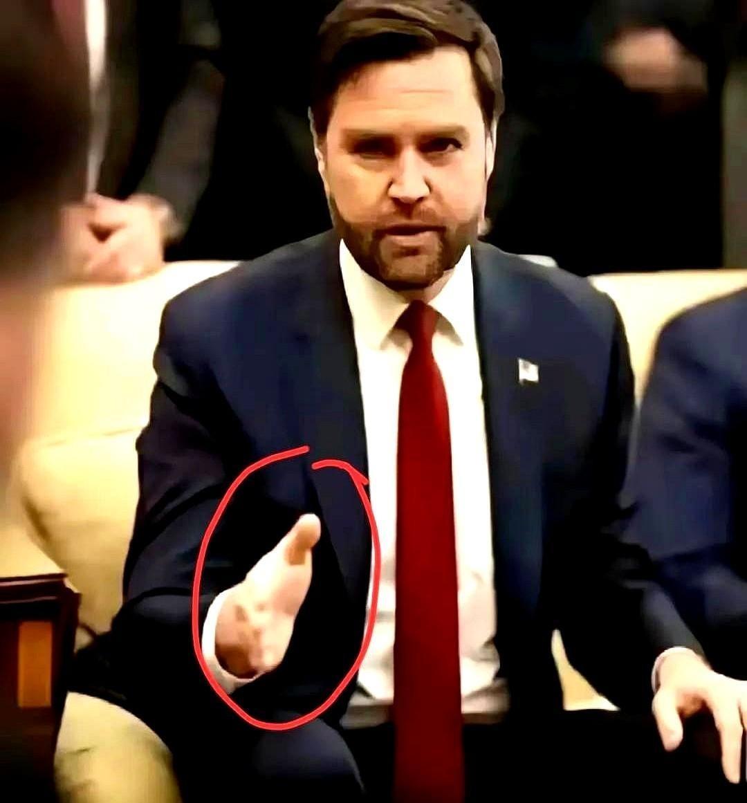 绿卡可能取消永久权？这些红线千万别碰！
刚看到消息说绿卡政策要变天，赶紧查了下自