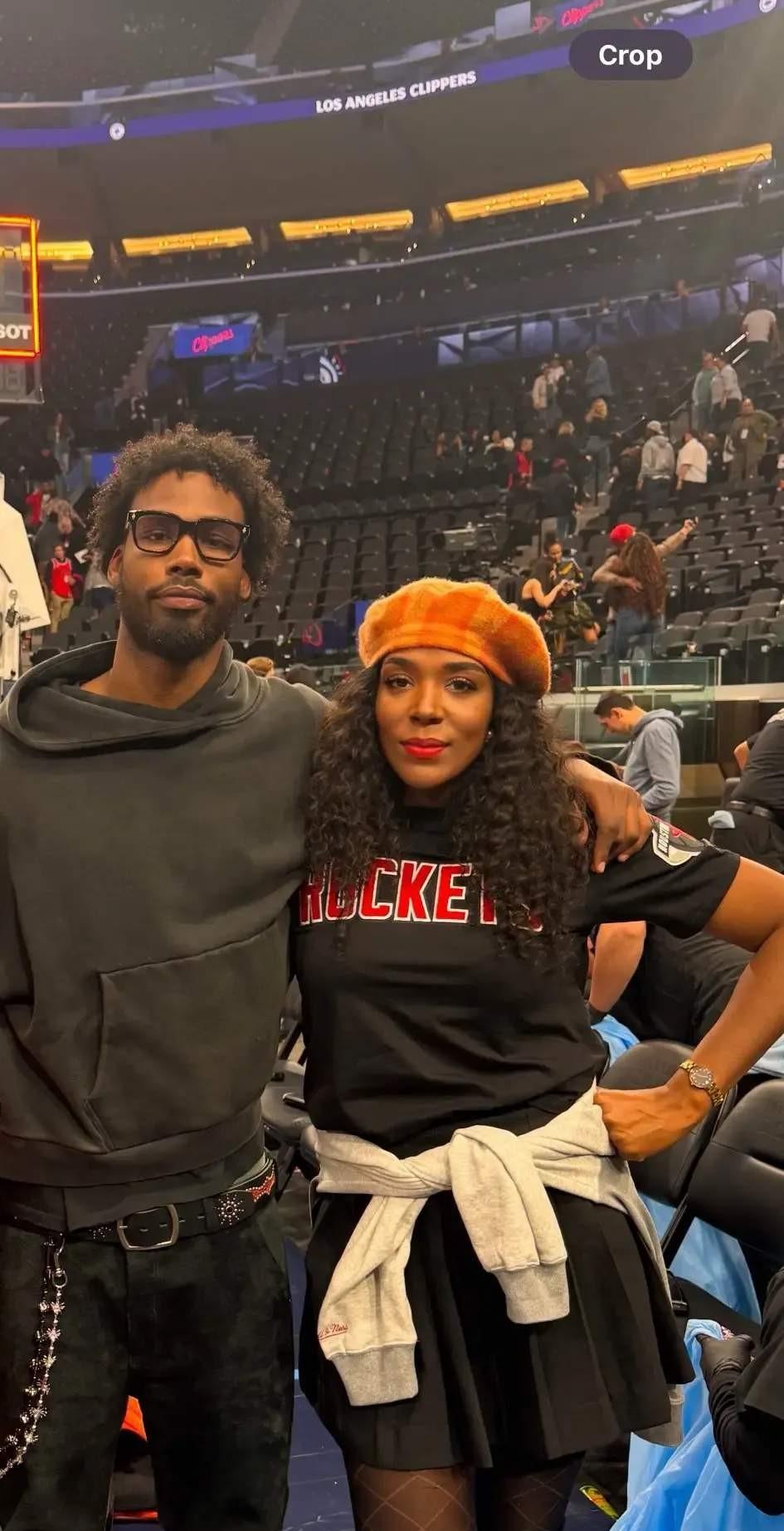 伊森妈妈发推喊话追梦:你不看好的火箭超过你们了
今天早些时候，伊森妈妈更新推特: