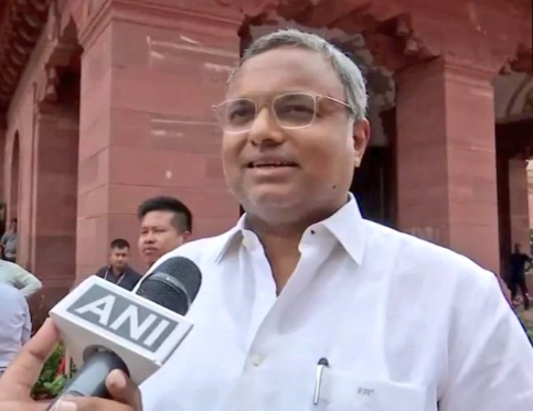 印度资深议员卡尔蒂（Chidambaram Karti）说，别把特朗普的话太当真