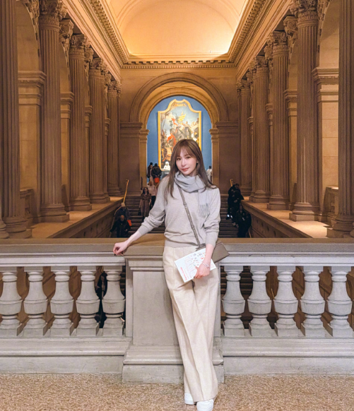 王心凌的松弛感瞬间，这状态还是相当可以的！