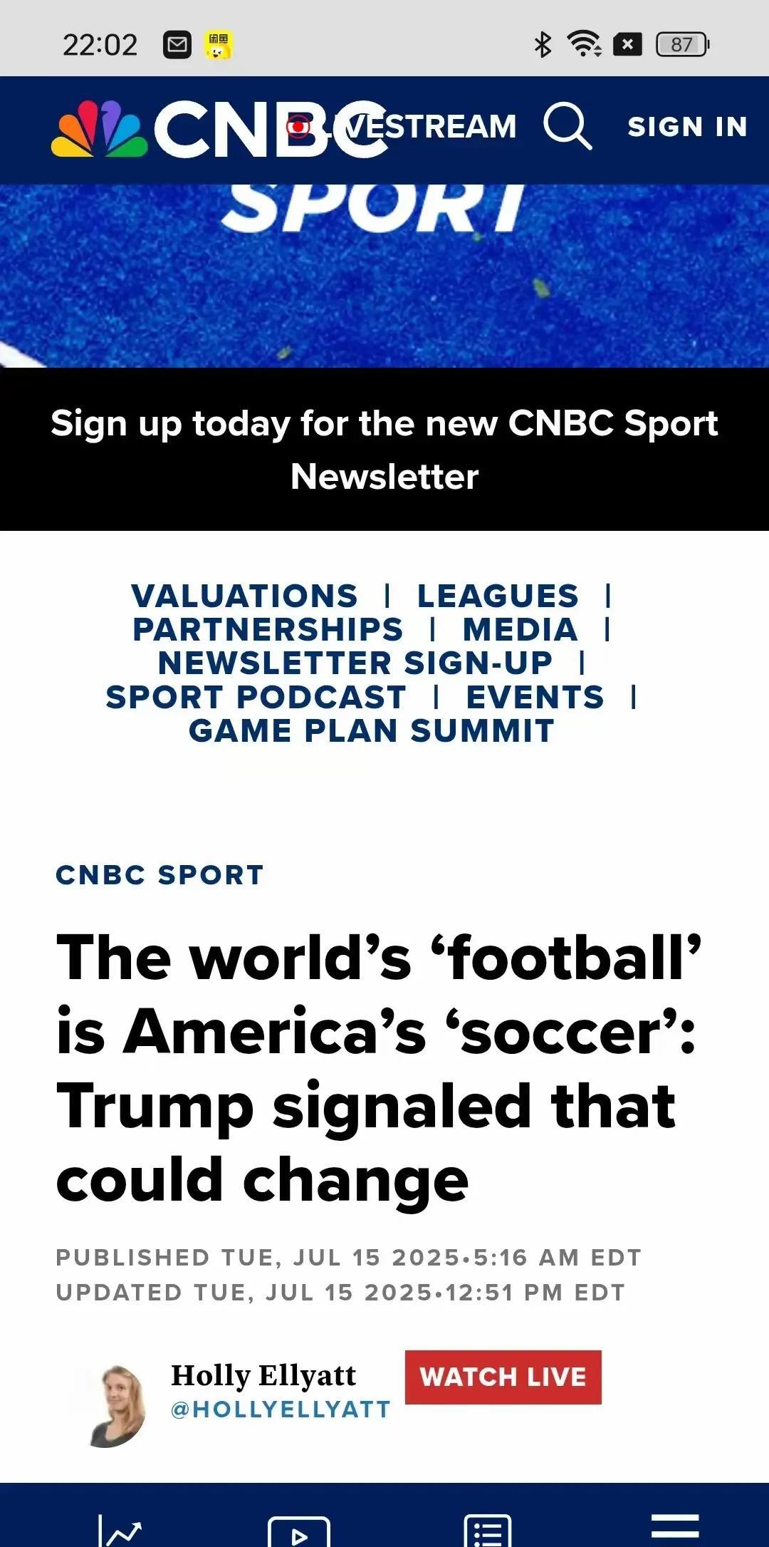 足球一词在英式英语中是“football”，在美式英语中是“soccer”，在美