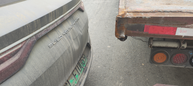 第一次撞没经验这有必要修吗
倒车撞大车屁股上了，人家屁事没有我这两个坑，问了一下