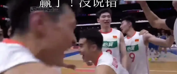 中国男排3:0横扫塞尔维亚男排，几个真让人没想到:
1，队长江川状态回勇，关键球