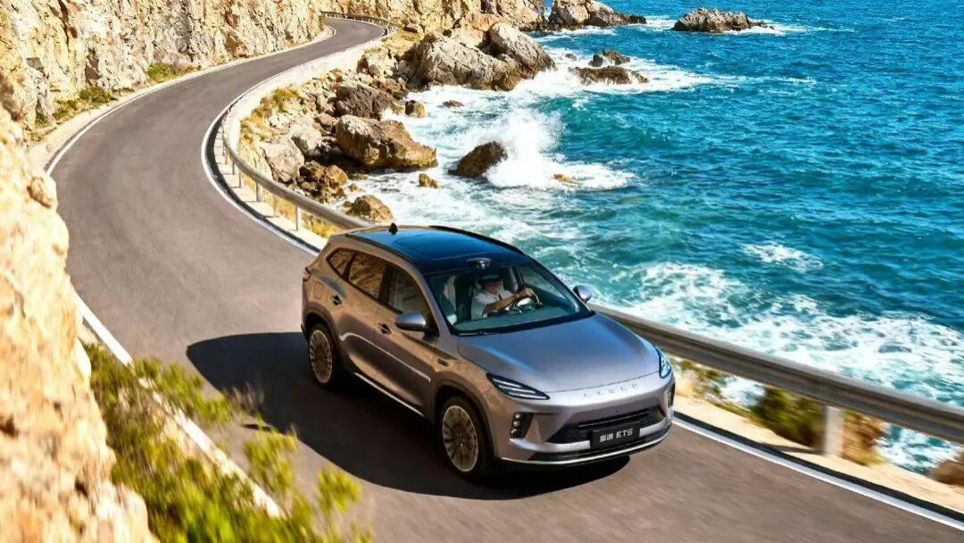 奇瑞的金字塔尖求变！星途将品牌焕新：重新定位，寻求差异化发展