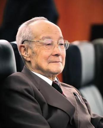不查不知道，一查吓一跳!原来我国之所以在稀土方面占据如此巨大的优势，很大程度上是