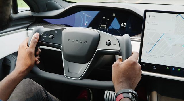 特斯拉在将Yoke转向系统作为标准功能从 Model S 和 Model X电动