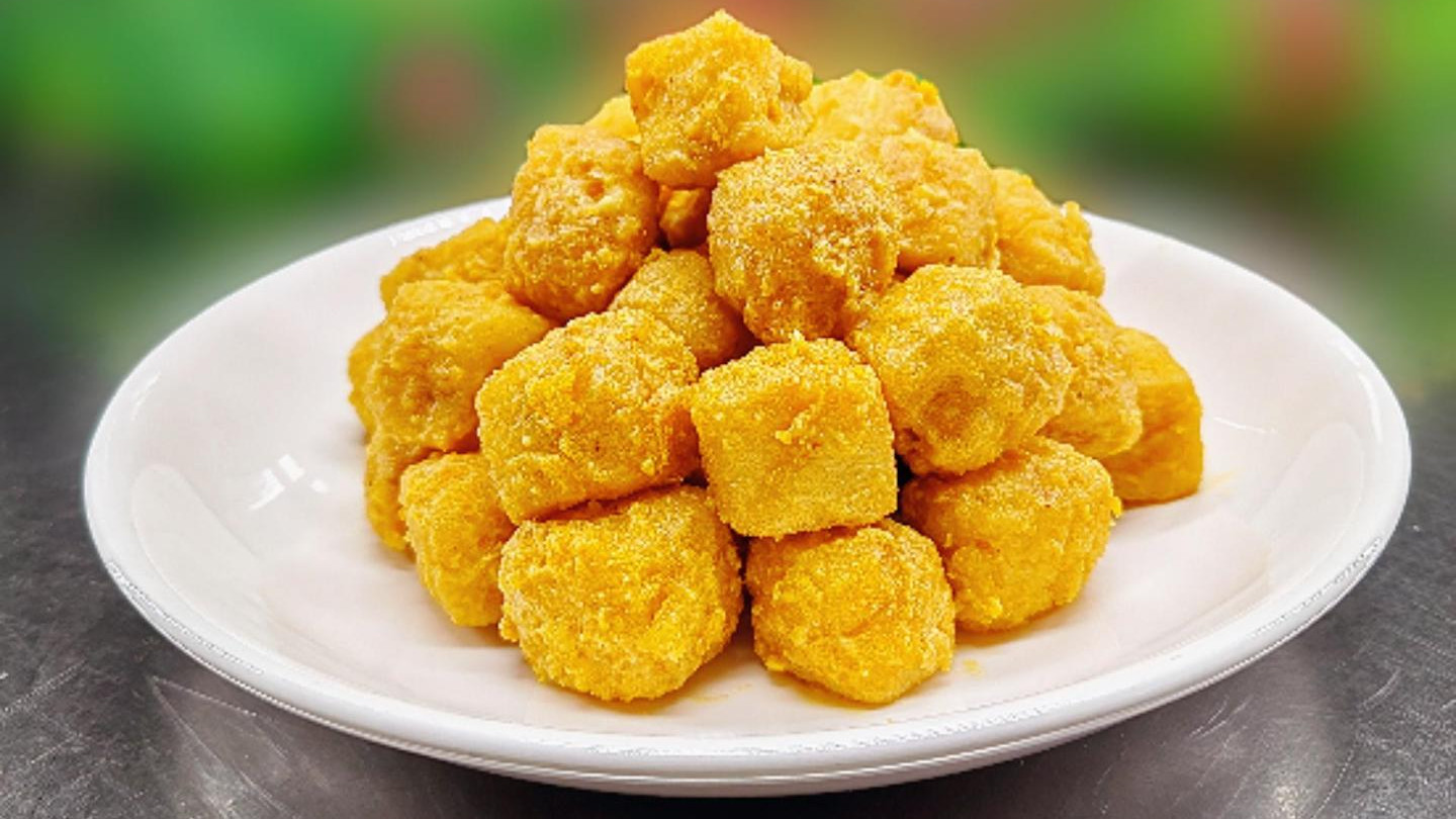 3个咸蛋黄+1块豆腐！解锁酒店招牌金沙豆腐酥脆秘诀