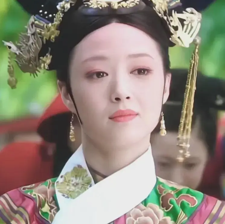 她们动过脸吗？她们还是妈生脸吧？

1.刘琳

2.咏梅

3.邬君梅

4.宋