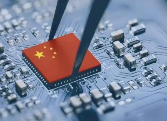 一旦美国开放芯片了，国产芯片怎么办？中低端芯片一旦大规模替代，就回不去了，换句话
