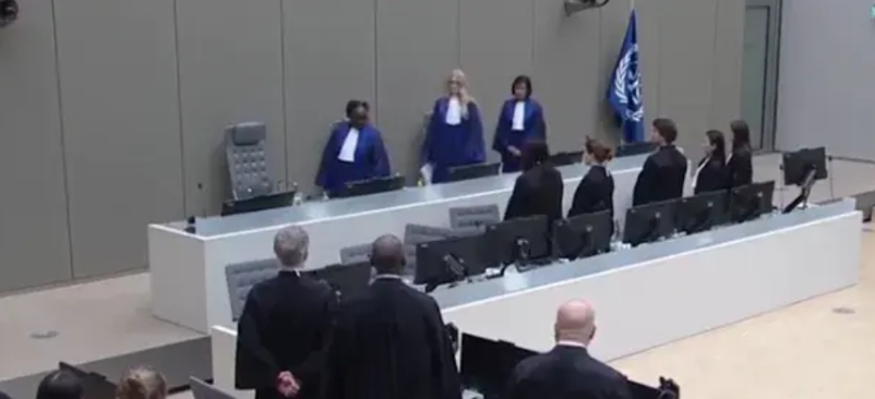 老杜是连夜被送到荷兰海牙的，小马科斯一晚都不愿意多等，迫不及待的要把老杜送去审判