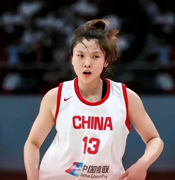 女篮球员的正负值说明了什么？
昨晚，在山东临沂举办的中国女篮5波黑女篮的热身比赛