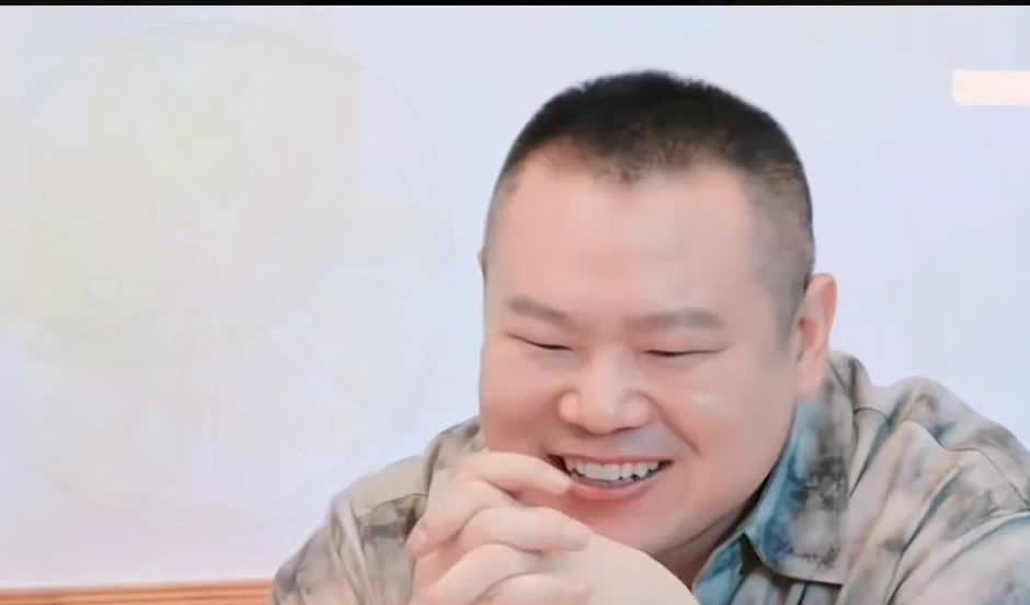 岳云鹏：“沈腾有次来我们家吃饭，他8点来的，说刚做完颈椎手术只能待到10点，结果