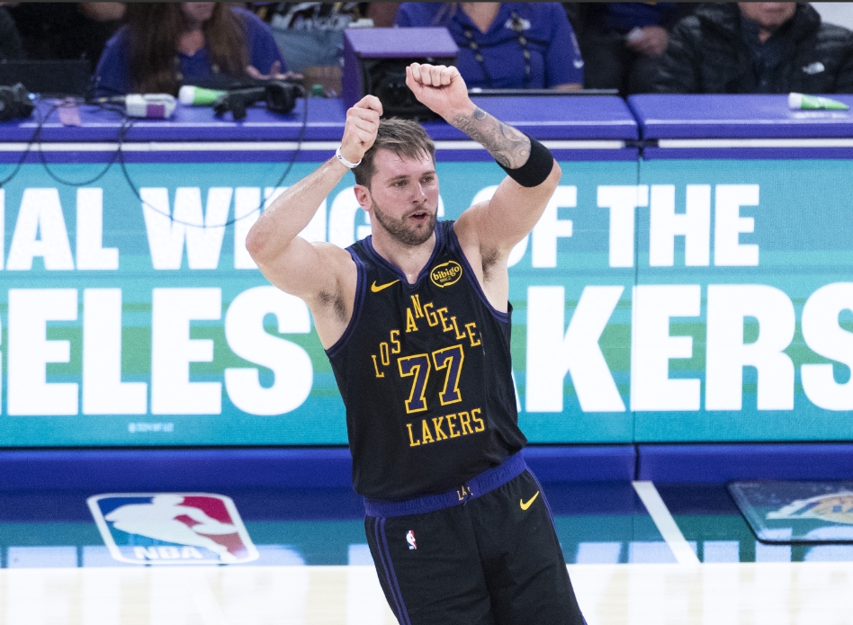  美媒NBC列出了本赛季至今球员场均得分榜排名前十的球员，其中东契奇排名第一，马