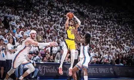 #NBA# 总决赛第一场雷霆光想着防三分了，没想到上内线抢篮板，步行者确实打了两