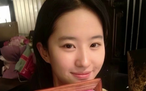 救弟被拐成残废傻子，家人愧疚散尽，最终被弃精神病院