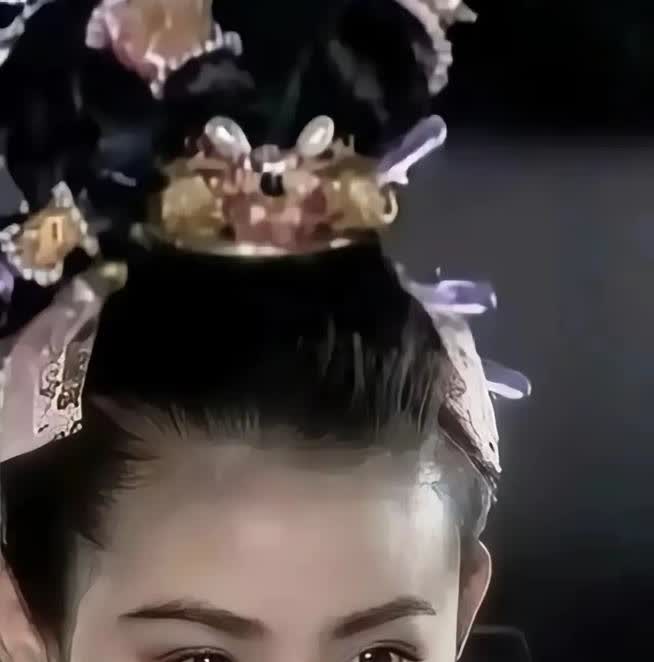 “史上最美潘金莲”王思懿成了男人见了避之不及的样子！
王思懿在九八版的水浒传里