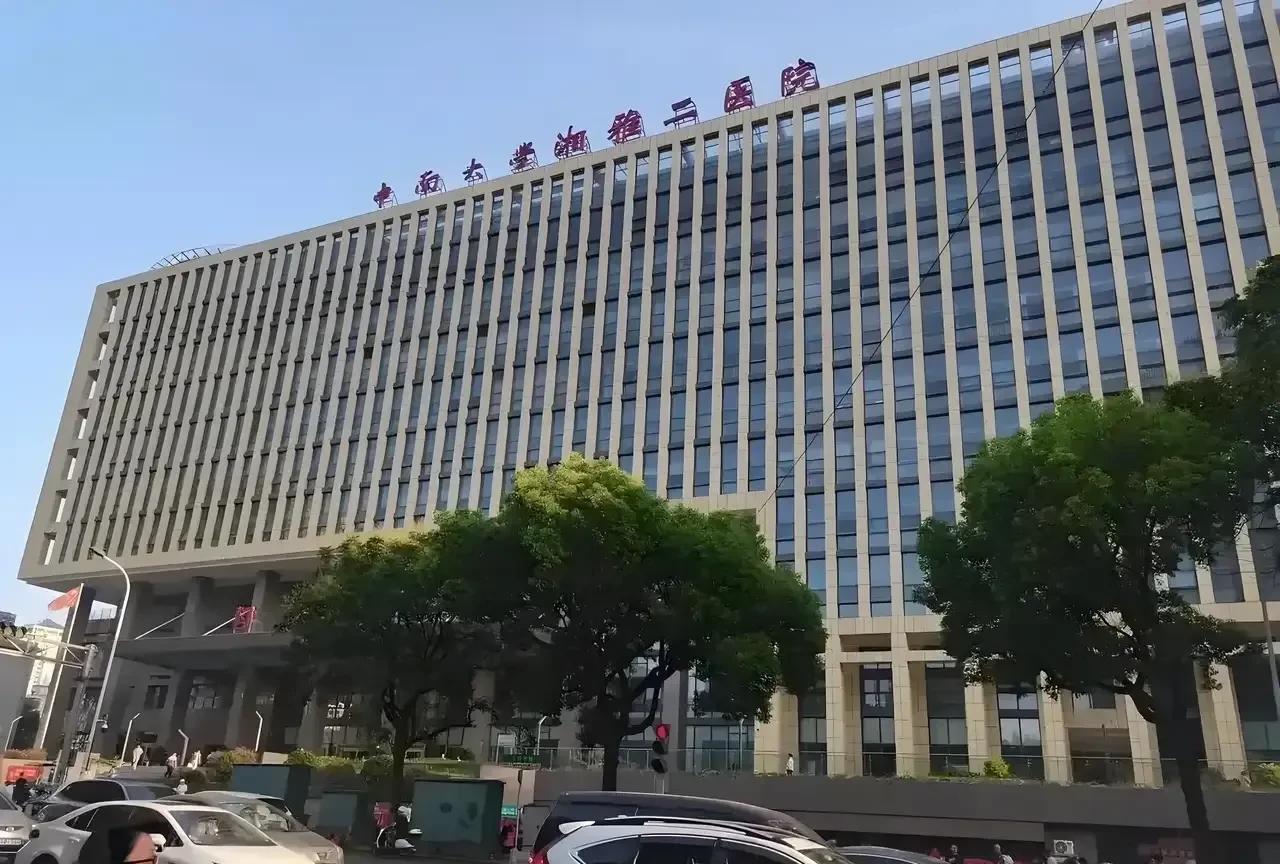 拿了钱，也签了协议，现在却公开举报，这算不算违约呢？
2024年，罗帅宇坠亡之后