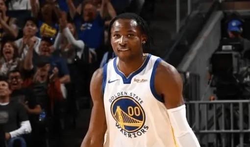 四年板凳熬成刀，第七顺位变工兵！
22岁的库明加把“我不想再当替补”写在了脸上